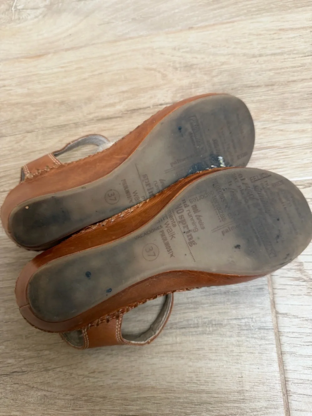 PIKOLINOS Mint and Tan Leather Wedge Sandals